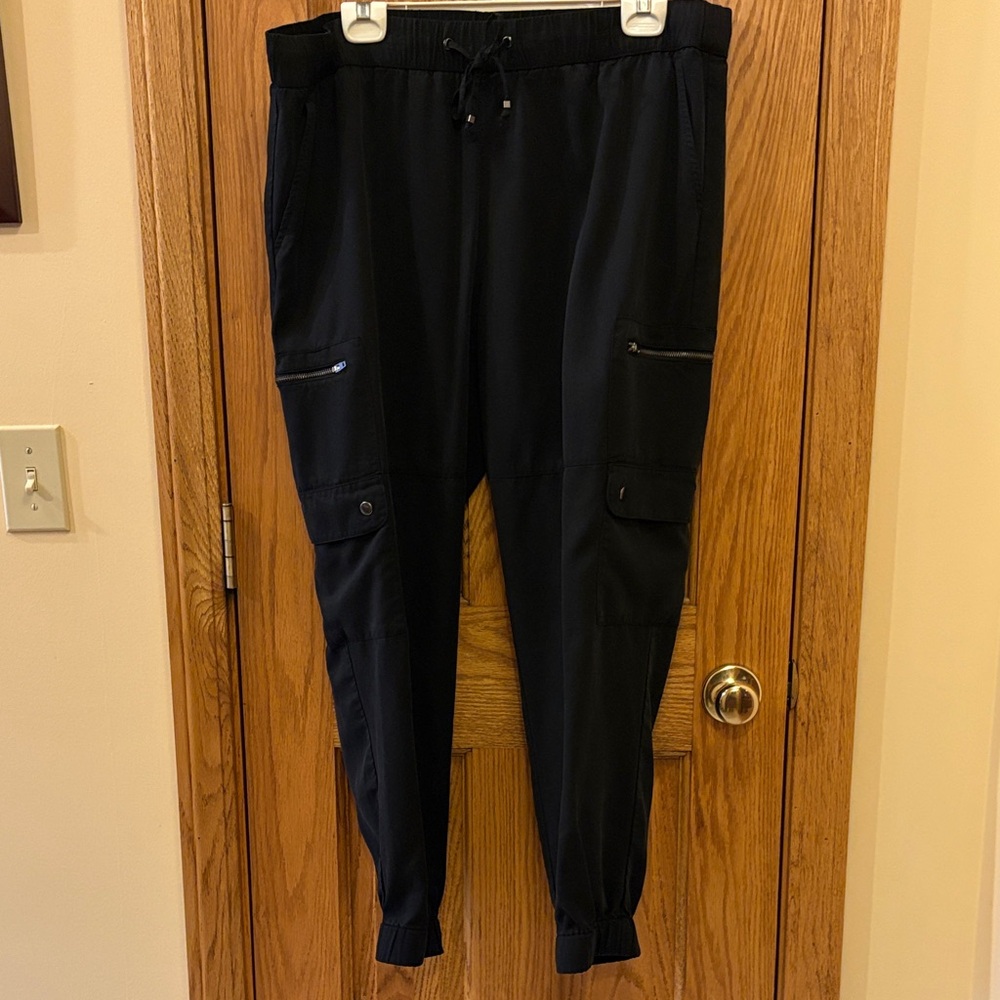 Banana Republic Black Cargo Joggers NWOT